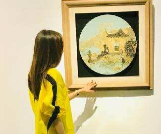 英文“Lucy”翻译成中文是什么意思?