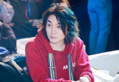 张大仙与XYG职业战队队员打游戏被网友调侃,他的实力究竟如何?