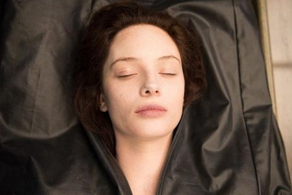 如何评价尸检无名女尸？恐怖之处在哪里？