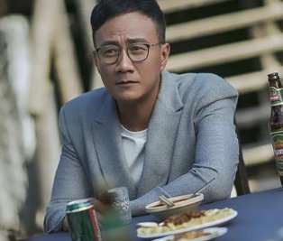 《重启之极海听雷》中,吴二白为什么不让吴邪去南海王地宫?