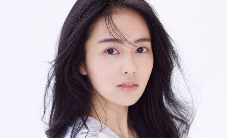 为什么吴谨言白鹿一个经纪人白鹿却没有代言?