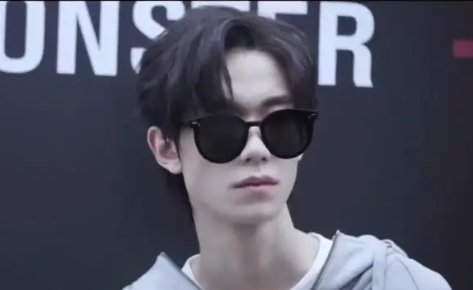 yg签约的第一位中国人是谁？