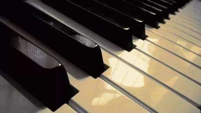 钢琴的黑键是干嘛的