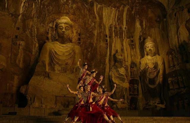 针对“《七夕奇妙游》被指未经原作者授权盗用图片”一事，导演有何回应？