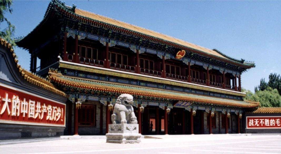 请问中央国家机关和中共中央直属机关有什么区别吗？谢谢！