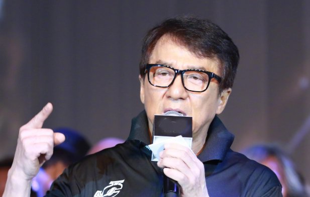 成龙7000万豪宅因为什么被拍卖的？