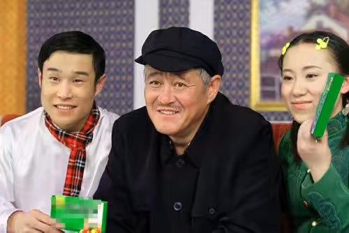 王小利在离开赵本山的同时，为何小沈阳也会选择离开赵本山？