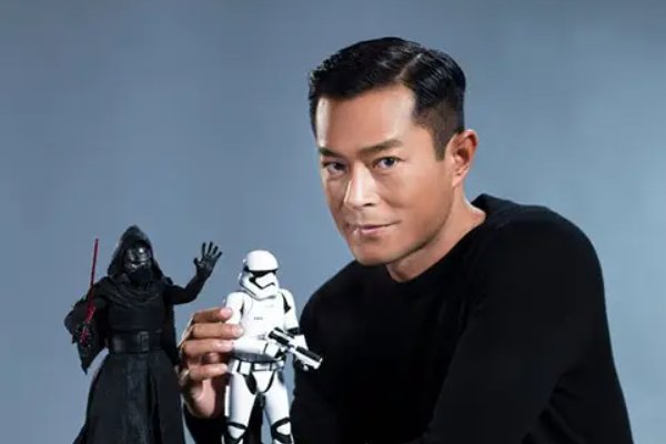 卖惨炒情怀,还攻击同期国产电影,古天乐新片为何如此“恶劣”?