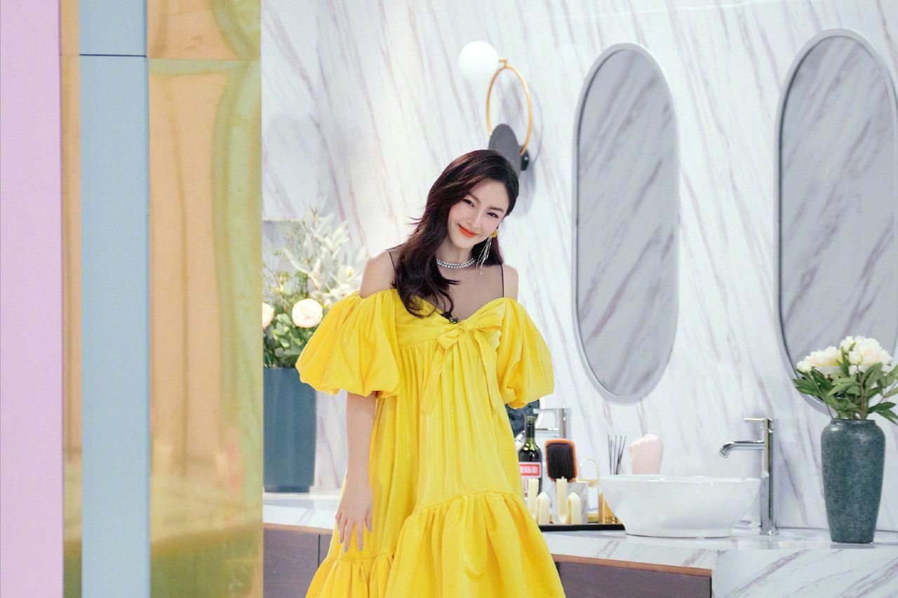 张雨绮曾晒素颜照证明自己没整容，她到底整没整过容？