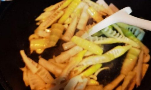 正宗油焖笋的做法