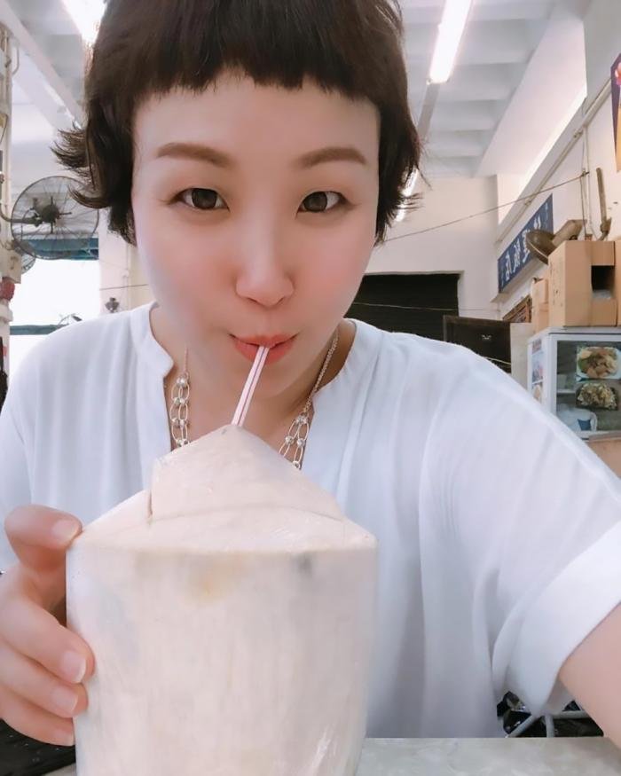 虾头杨诗敏离开TVB吐真言:在一个没好人的地方工作了8年,你怎么看?