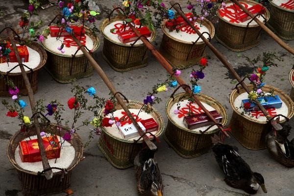 30万彩礼谈崩，女子举报男友，现在有哪些地方还有“天价彩礼”？