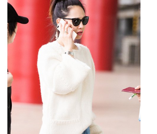 白百何赴巴黎看秀了吗?