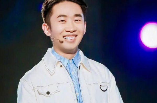 杨迪居然在节目现场耍小牌，你喜欢他的这种性格？