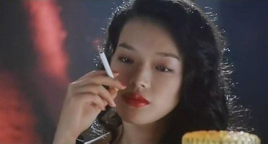 很多媒体曝出女明星私下抽烟的事情,对此你是怎么看的?