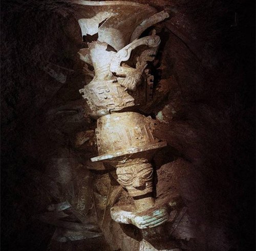 三星堆上新,8号坑陆续发现近60件金叶,另外还出土了哪些文物?