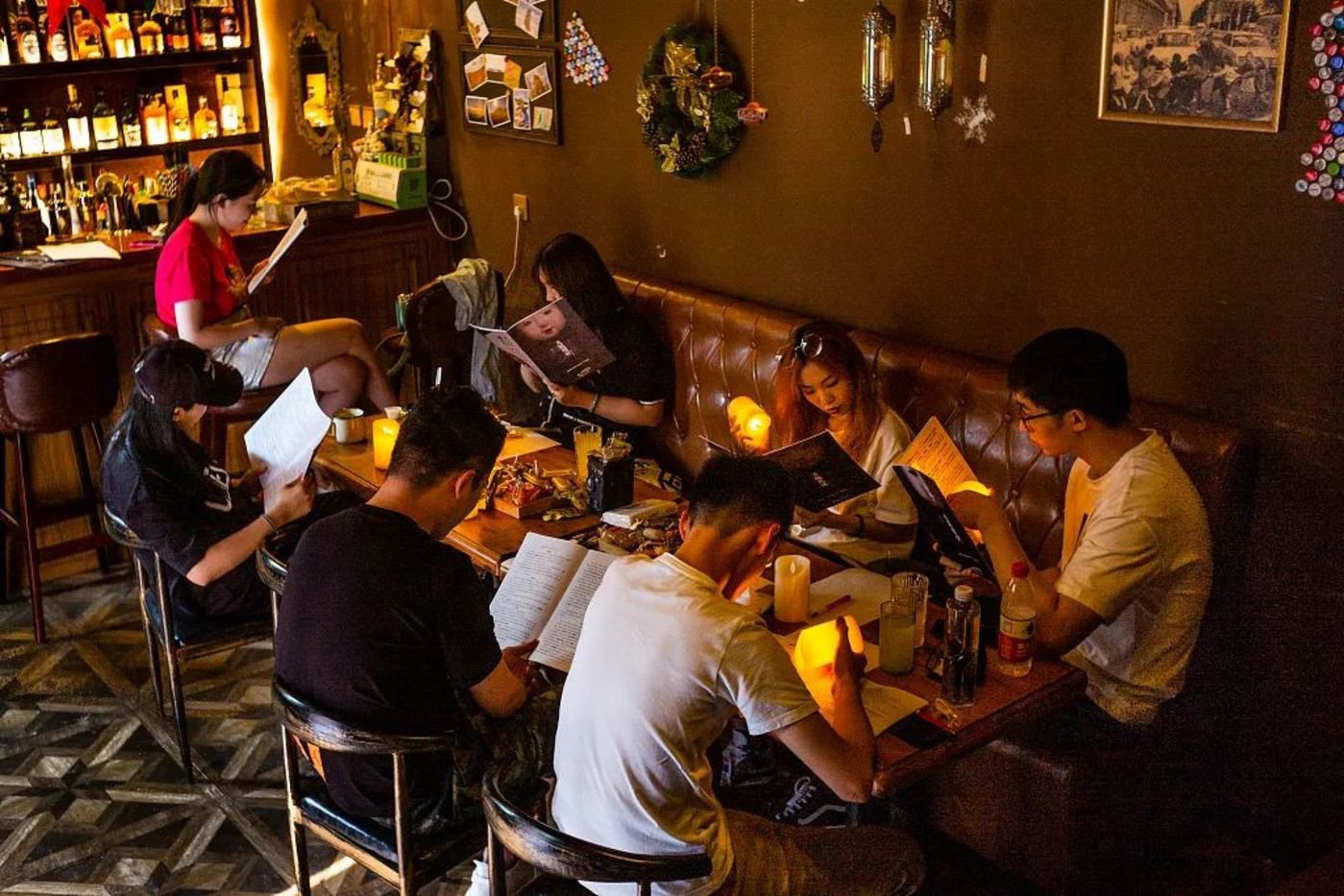 上海剧本杀剧本拟需备案登记，如何从根源上规范这一行业？