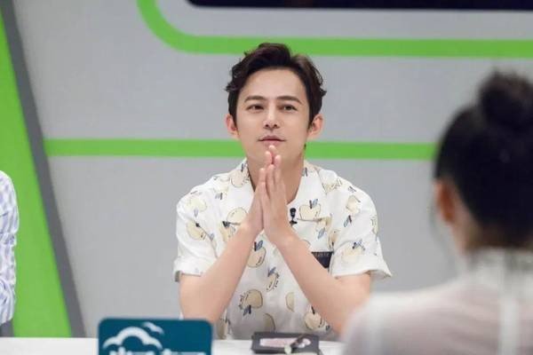 何炅在综艺上表示