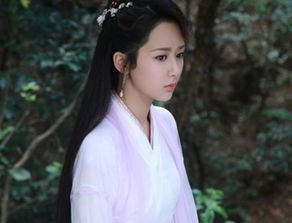 《香蜜沉沉烬如霜》原定的女主是关晓彤,后来为什么换成了杨紫呢?