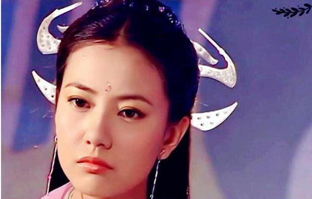 高圆圆和周海媚的周芷若,谁更符合原著一些?