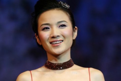 央视主持人管彤现在在做什么？最近没看到她主持节目了。