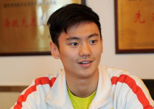 宁泽涛的恋爱对象是个超级富二代,他是被包养了吗?