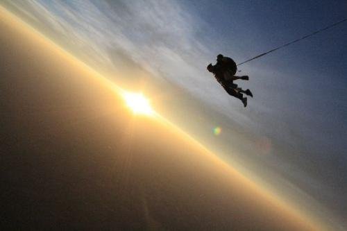 媒体：极限运动赛事不能再野蛮生长，要如何去更好的控制呢？