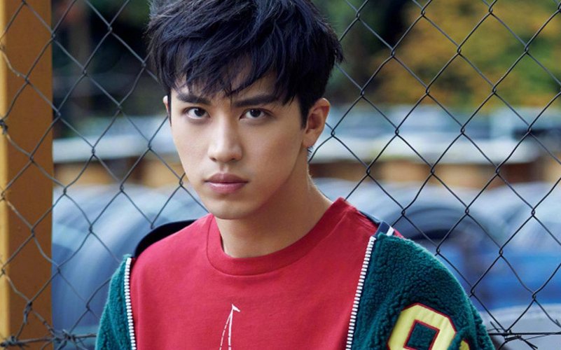 超能大星探许魏洲柴鸡蛋那期的背景音乐英文歌叫什么名字?