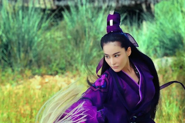 李莫愁背叛师门,为何小龙女还叫她师姐?