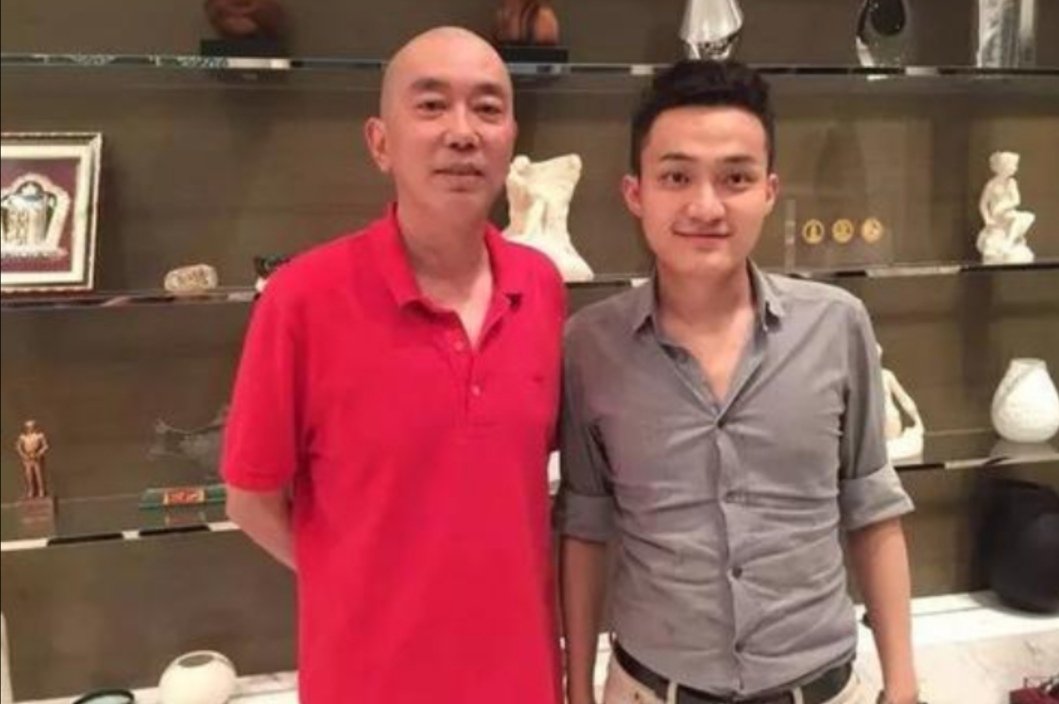 当初孙宇晨花天价拍的是与巴菲特共进午餐，为何两人如今却吃的是晚餐？