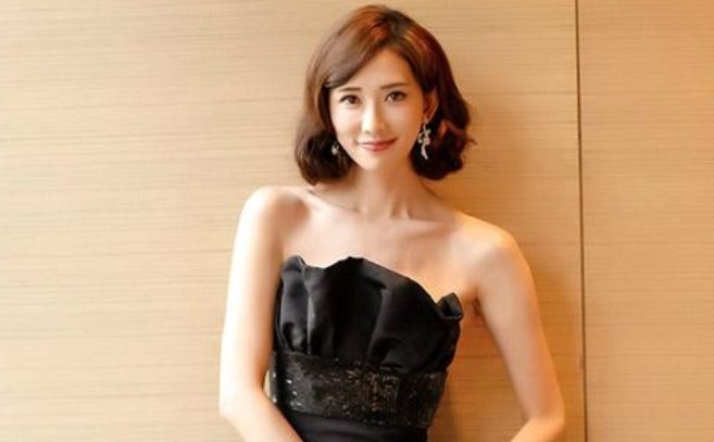 网友在东京偶遇林志玲夫妇，他们夫妻当初是如何相识的？