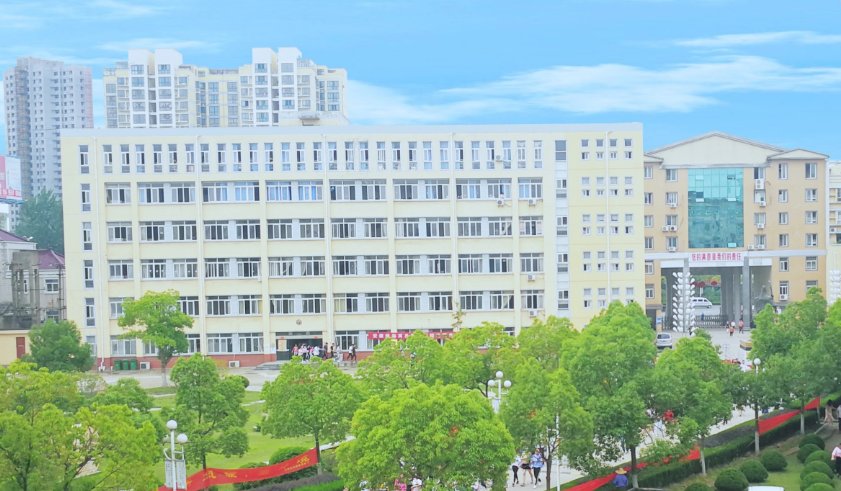 合肥当代学校怎么样，学费多少