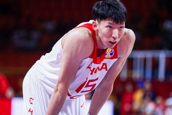 周琦本来要留在CBA辽宁队，为何与新疆队签约？