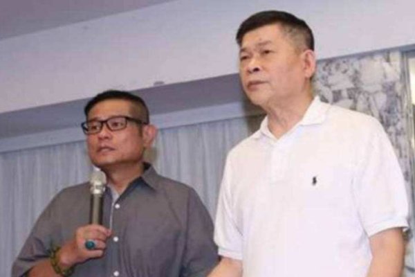 澎恰恰破产后已离婚，他目前的境况如何？