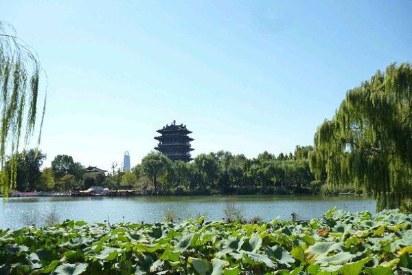 济南大明湖开创了新旧两个景区你去过吗？这俩你更喜欢哪个？