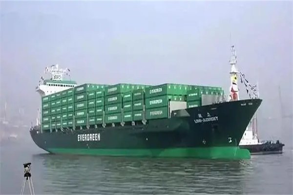 长荣海运年终奖发40个月月薪，这是一家什么样的公司？