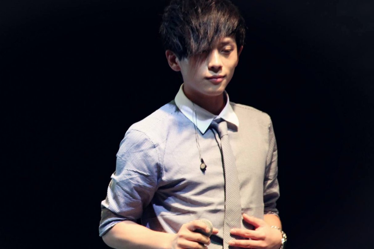 武艺新恋情曝光女朋友跟沈月完全不一样,他为什么以前会说理想型是沈月?