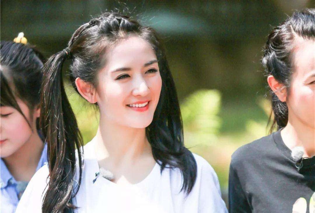 明星都有驾驶证吗?工作那么忙,曝光率那么高,在哪里学的驾驶证?