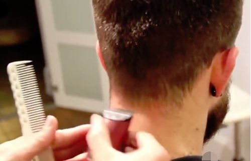 求剪男头发的步骤方法？