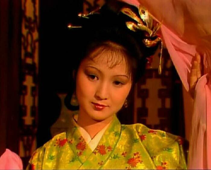 如何评价红楼梦中的平儿