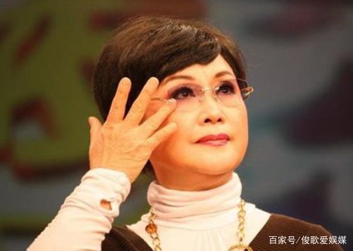他五十三岁得子，第一次结婚是和学生李谷一，二婚是位音乐教授，他是谁呢？
