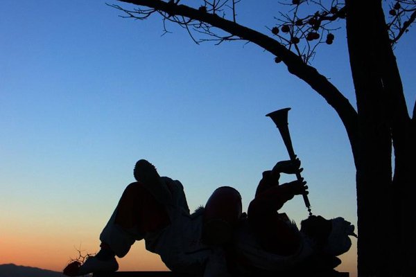 赵本山徒弟现身农村葬礼，被指吹唢呐赚20万，具体是怎么回事呢？