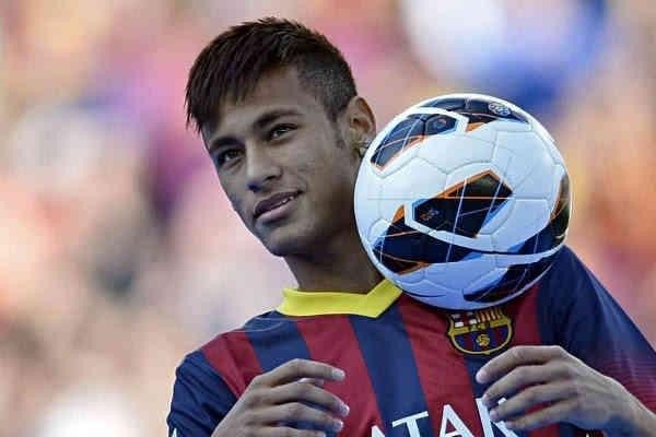 内马尔91分钟倒钩绝杀救场，内马尔还有哪些经典的救场时刻？