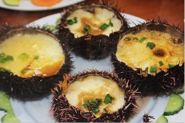 三亚通报游客吃海胆蒸蛋没海胆，遇到欺骗消费者行为我们该如何处理？