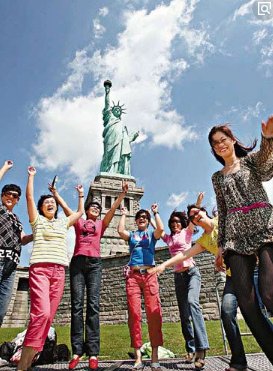 泰国导游接待中国游客强颜笑是什么原因?