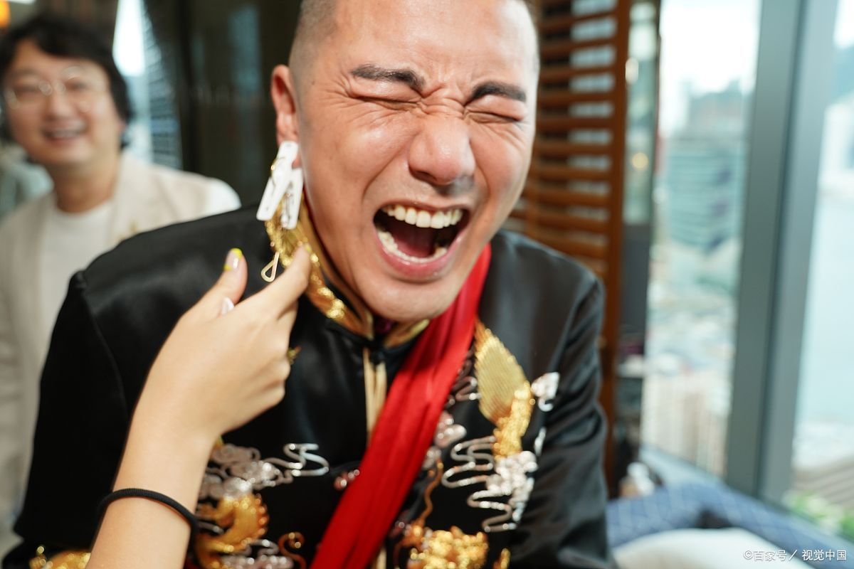 结婚堵门的时候,有哪些搞怪好玩的游戏来增加乐趣?