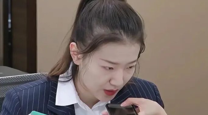 董明珠22岁秘书曾是MCN签约红人,她的身上还有哪些故事?