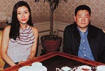 千亿富豪刘銮雄,为女星抛弃原配,如今为何会重病缠身?