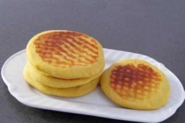 东北四合面大饼子的面的比例是什么?配方和做法又是什么?