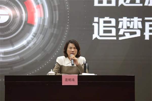 董明珠的儿子真的是一名律师吗?